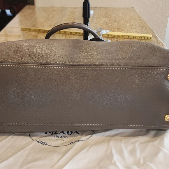 Prada Gray Leather Women's Bag - Picture 7 of 16